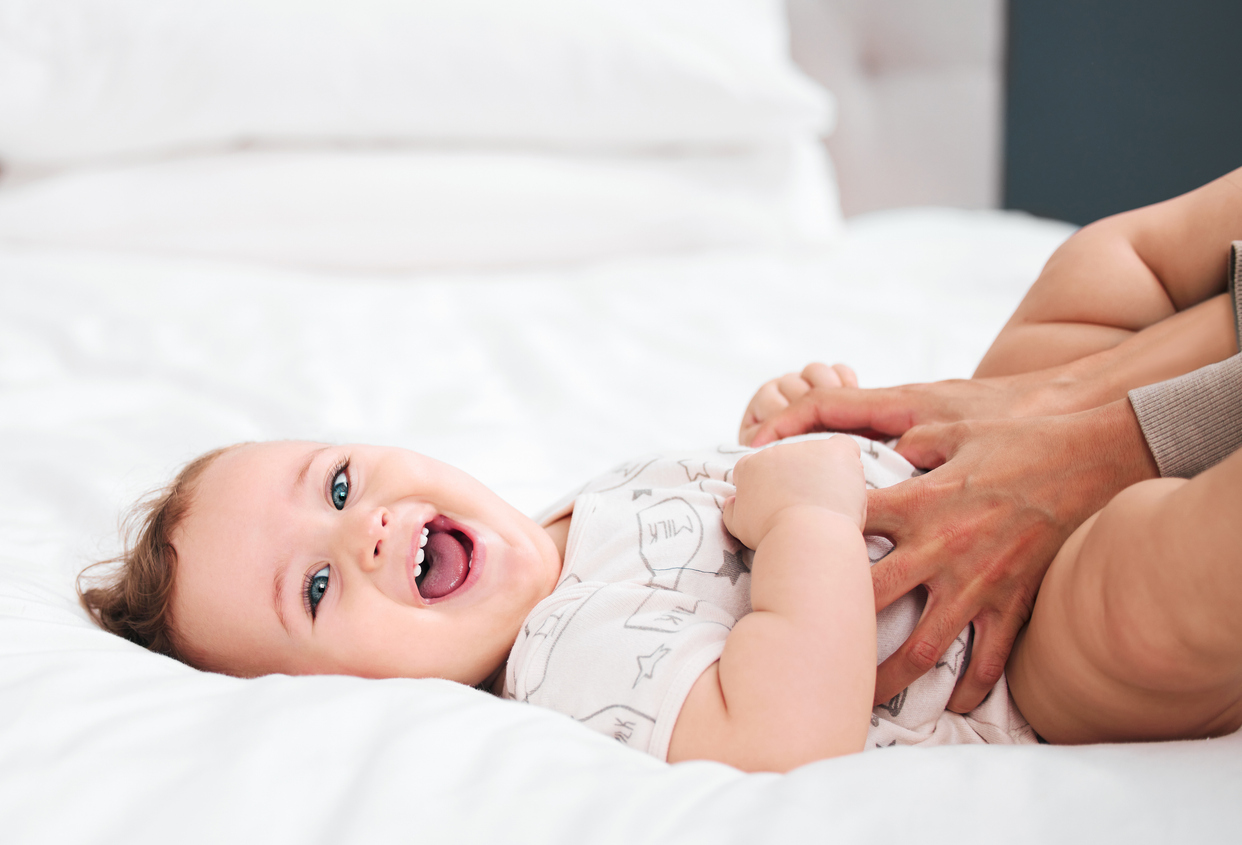 cosquillas en bebés cómo hacerlas